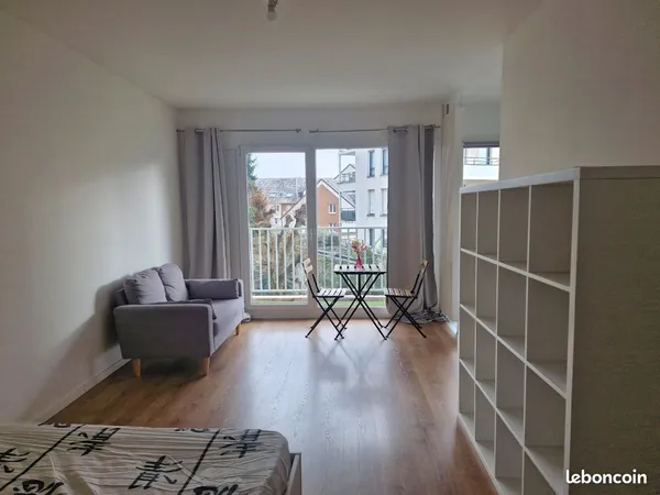 Studio meublé 600e CC 