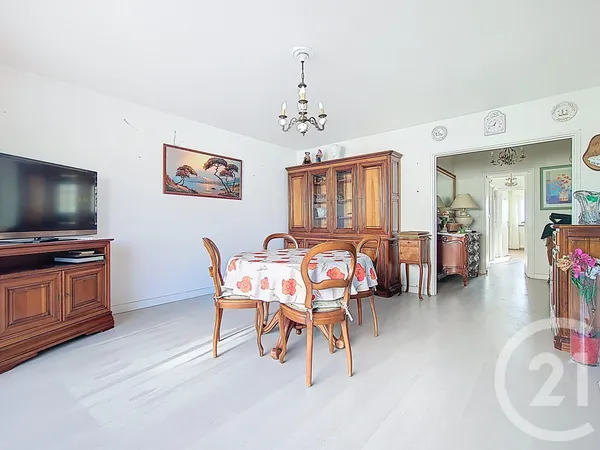 Appartement 3 pièces 74 m² 