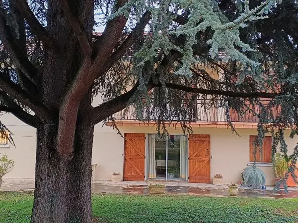 Maison 6 pièces 150 m2 habitables secteur la Roue 