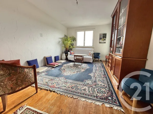 Appartement 4 pièces 73 m² 