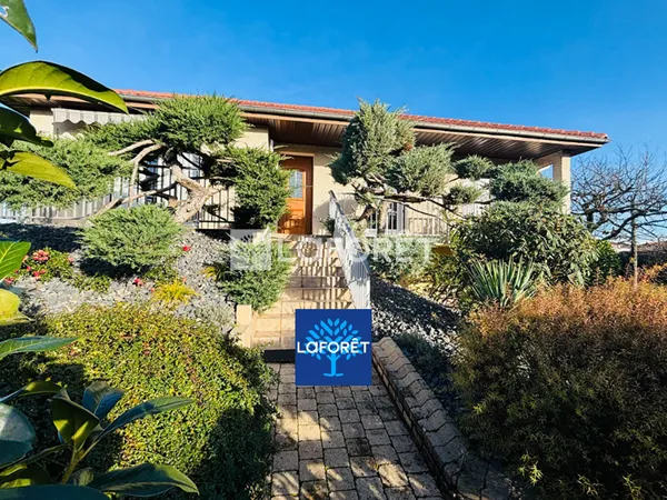 Maison 7 pièces 106 m² 