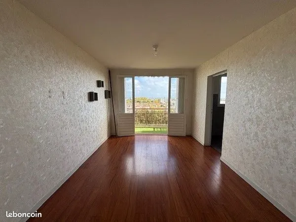 Appartement 6 pièces 55 m² 