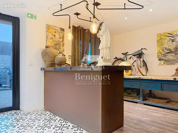 Hôtel particulier 9 pièces 182 m² 