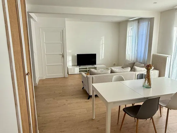 Appartement 4 pièces 74 m² 