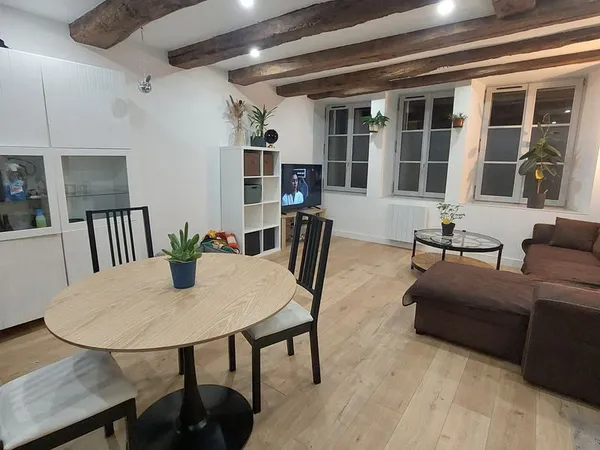 Appartement F2 meublé 