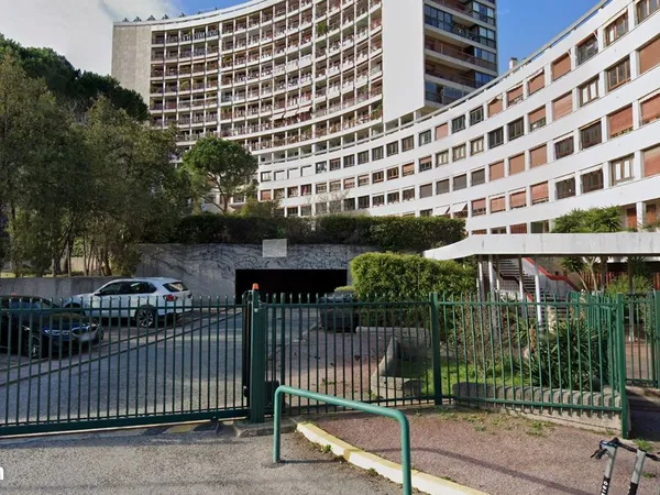 Parking box résidence Eden ROC marseille 8ème Périer 