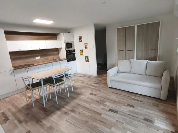 Appartement 3 pièces avec terrasse 