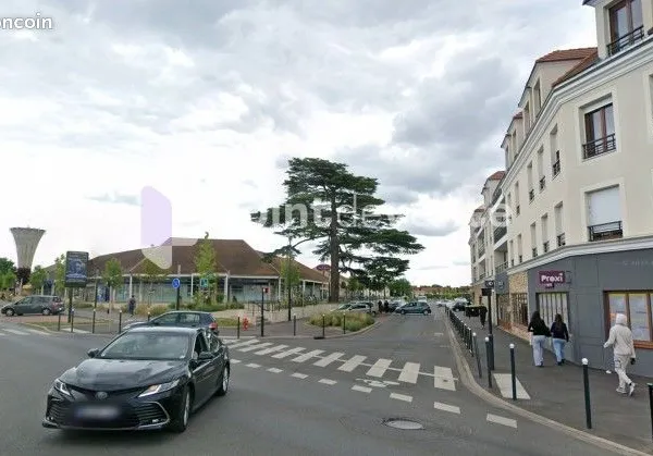 Local commercial 150 m² 