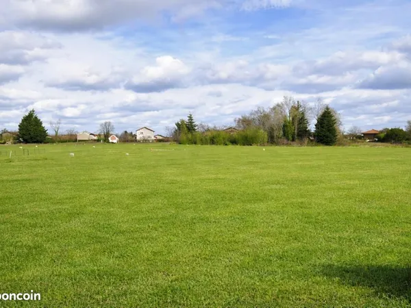 Terrain 615 m² Replonges 
