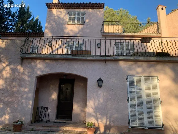 Grande Villa à Drap 