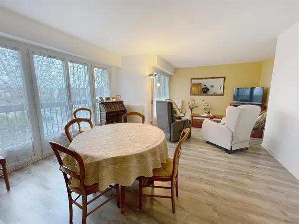 Appartement 4 pièces 91 m² 