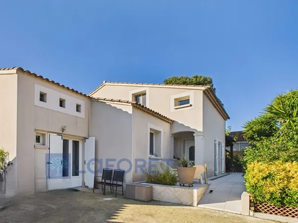 À VENDRE !! Superbe maison familiale à Appietto (Piscia Rossa) 