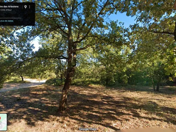 A louer Terrain 12.5 hectares à Fuveau 