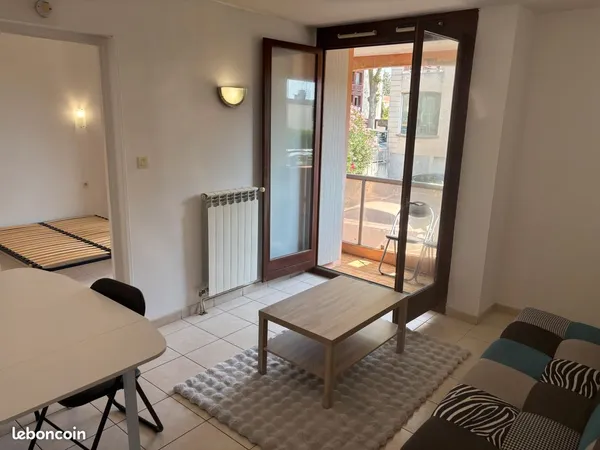 T2 meublé lumineux avec balcon - Idéal étudiant ou jeune actif - Béziers 