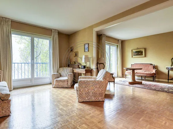 Appartement 6 pièces 141 m² 