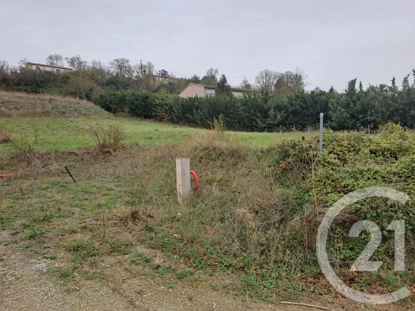 Terrain 953 m² 