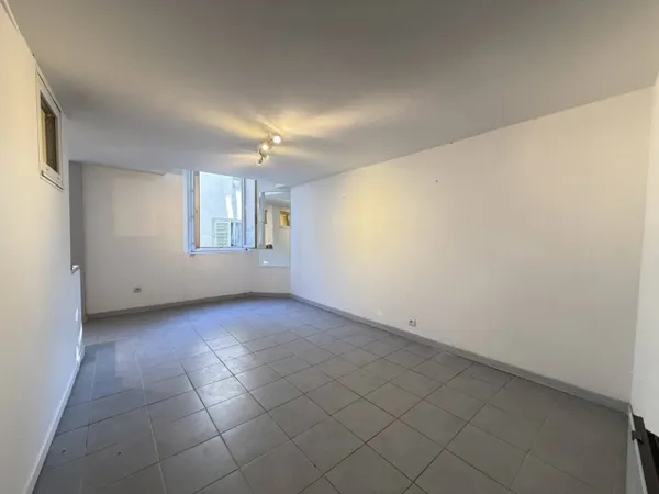 Appartement 1 pièce 32 m² 