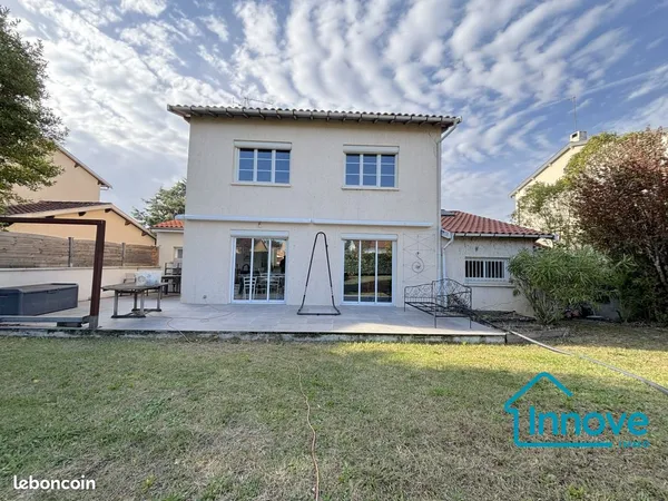 Maison 9 pièces 170 m² 