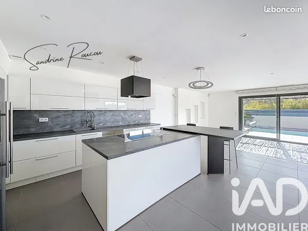 Maison 5 pièces 146 m² 