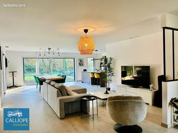 Maison 5 pièces 136 m² 