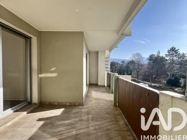 Appartement 3 pièces 77 m² 