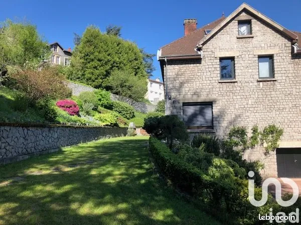 Propriété 10 pièces 287 m² 