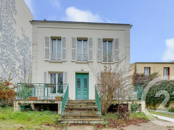 Maison 8 pièces 249 m² 