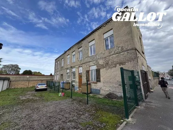 Immeuble 150 m² 