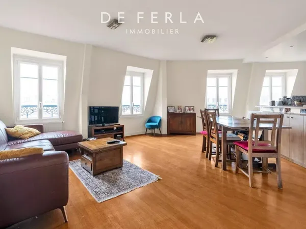 Denfert-Rochereau / Saint-Jacques : Appartement familial en dernier étage 