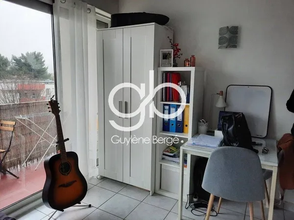 Studio 2 pièces 15 m² 