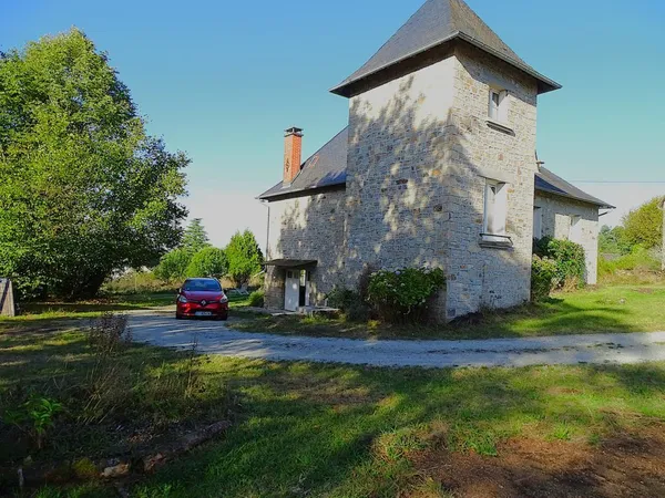 maison traditionnelle au calme 