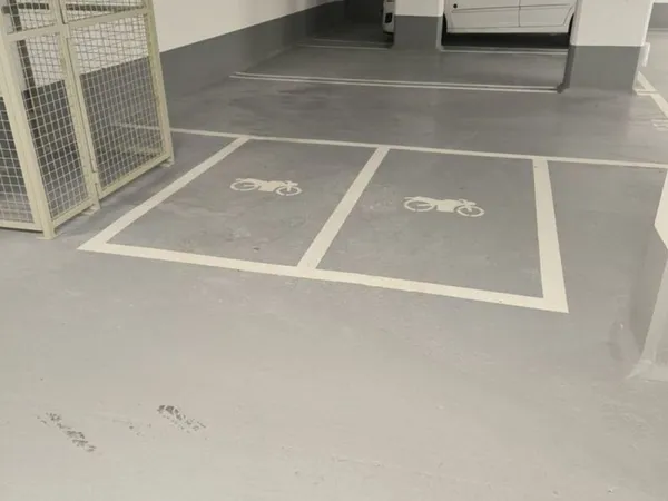 Places de parkings motos
