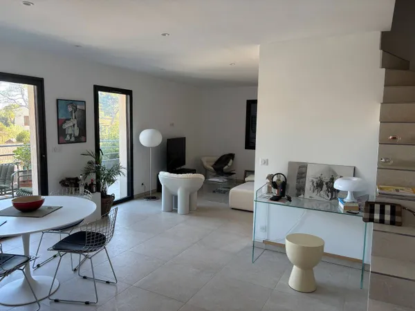 Appartement 2 pièces 66 m² 