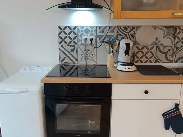 Studio meublé 25 m² + terrasse - Saint-Christol-lez-Alès 