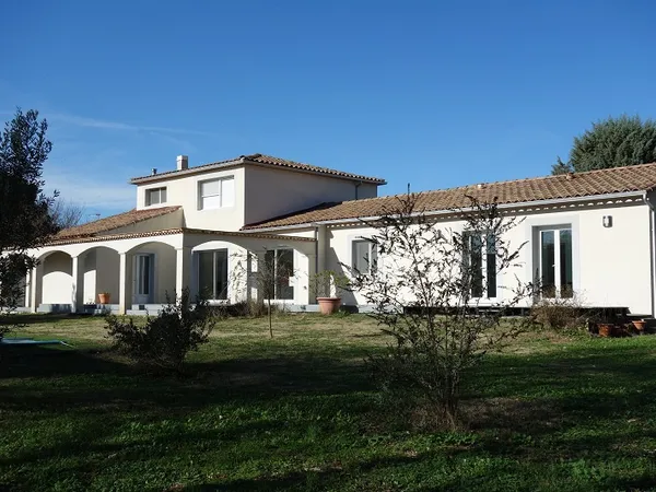 Maison 7 pièces 217 m² 