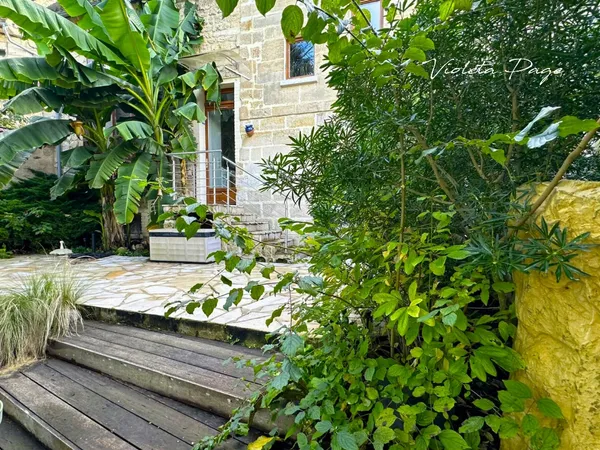Maison de ville (XIXe) avec Studio Indépendant et piscine au 