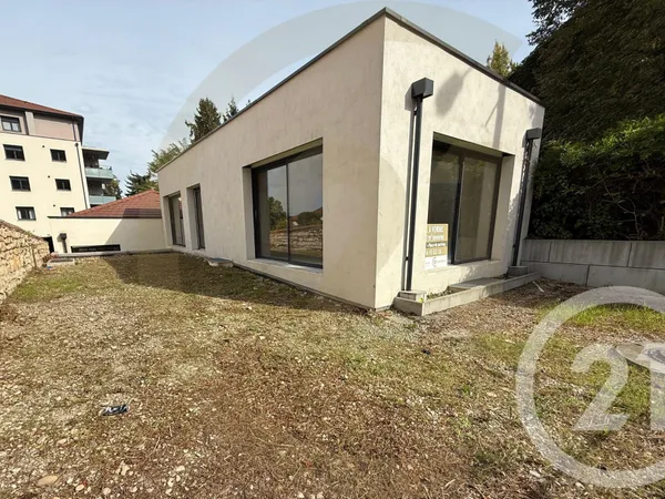 Maison 3 pièces 193 m² 