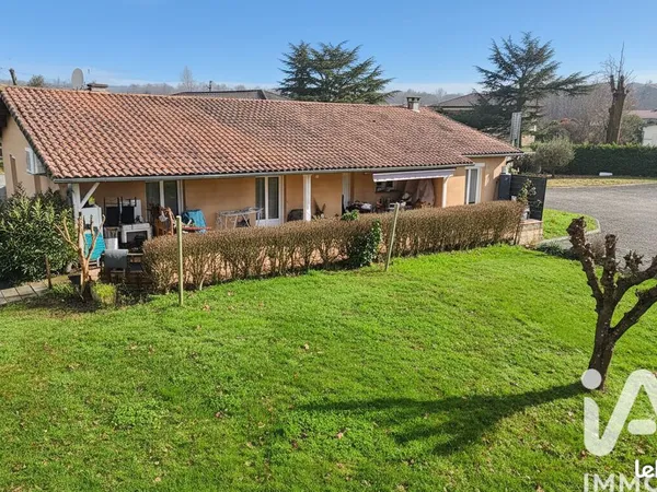 Propriété 4 pièces 136 m² 