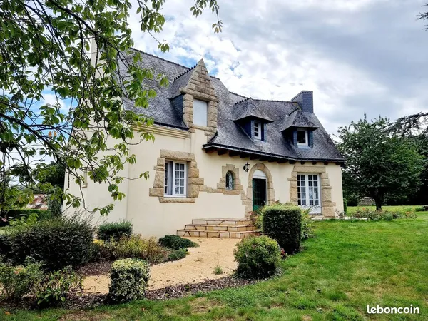 Propriété 6 pièces 144 m² 
