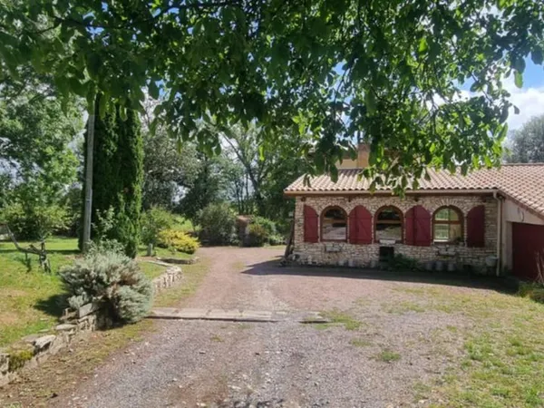Propriété 4 pièces 93 m² 