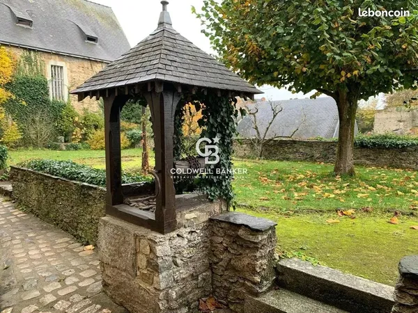 Propriété 8 pièces 230 m² 