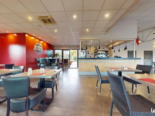 Commerce restaurant, bar 400 m² 