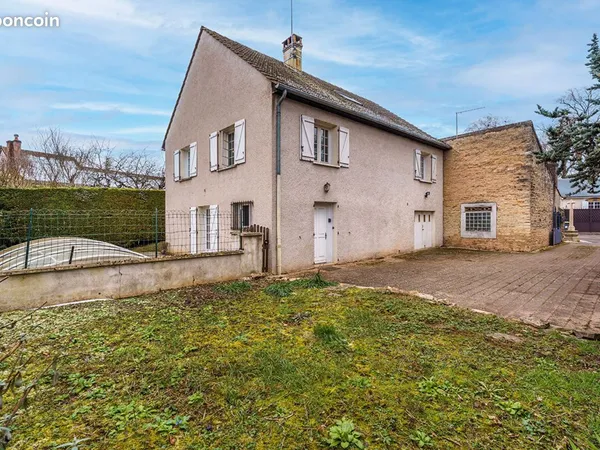 Propriété 5 pièces 131 m² 