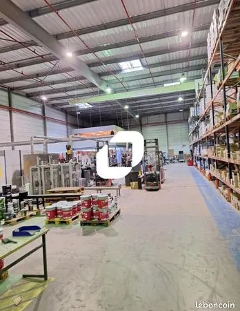 Local commercial 4420 m² 
