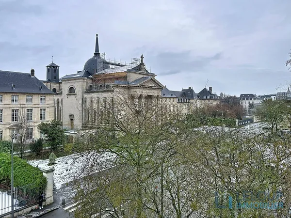 Appartement 3 pièces 81 m² 