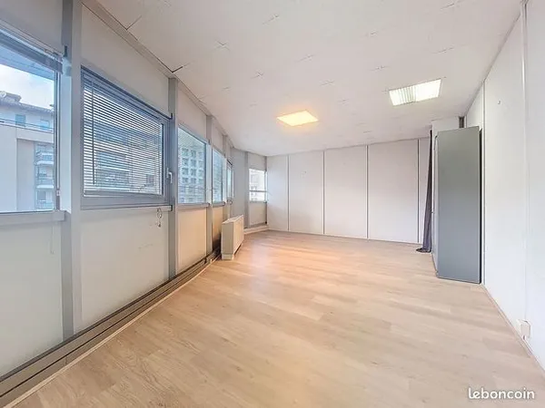 Bureaux 28 m² 