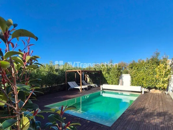 Maison de plain-pied 5 pièces 127 m² 