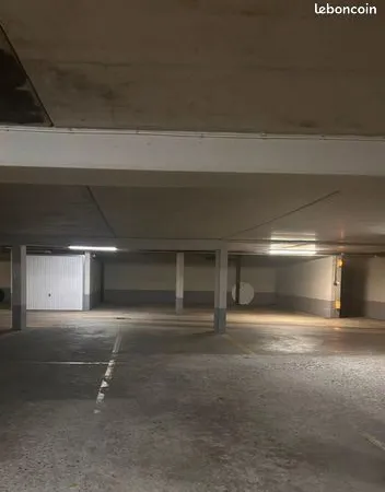 Parking - Garage Location Longjumeau   80€