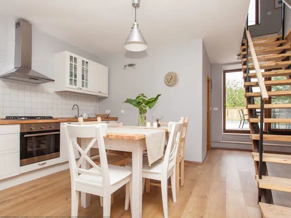 **BIEN LIVRÉ - T3 DUPLEX AVEC EXTÉRIEUR ET GARAGE CENTRE VILLAGE 