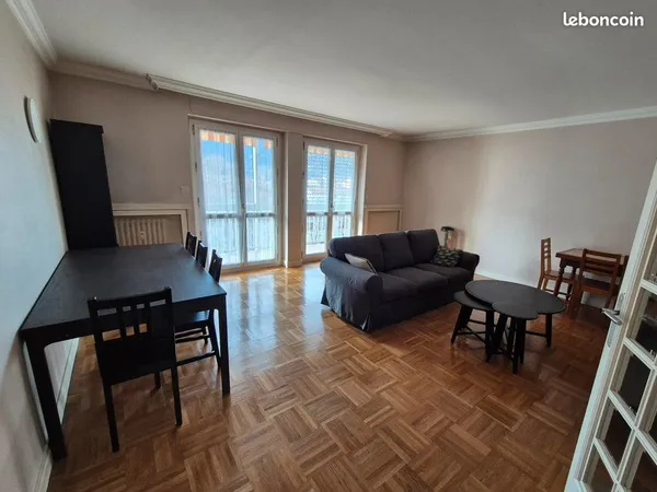 Grand T3 81m² idéalement situé - Rue Ampère Grenoble 
